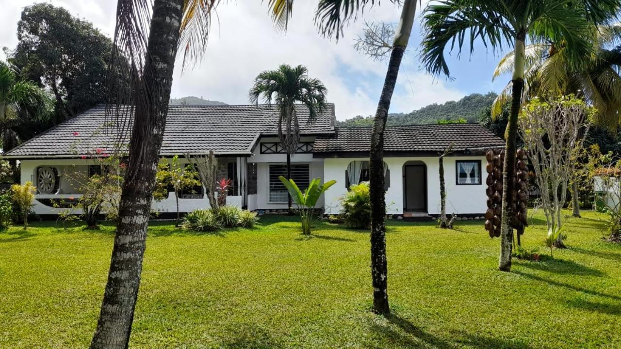 Maison Amantine Anse Royale Luaran gambar